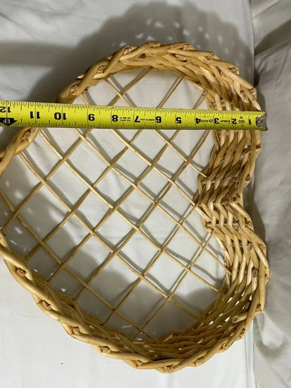 Vintage Heart Shaped Wicker Basket Natural Rattan Wall Hanging Shelf Decor 16